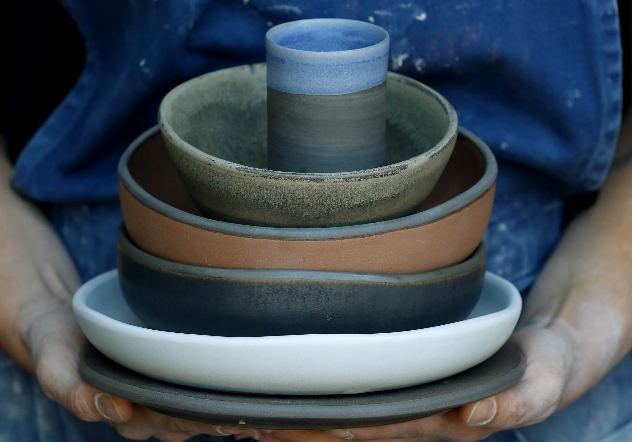 Revista Visão: A versão 2.0 de um estúdio de cerâmica especializado em restauração